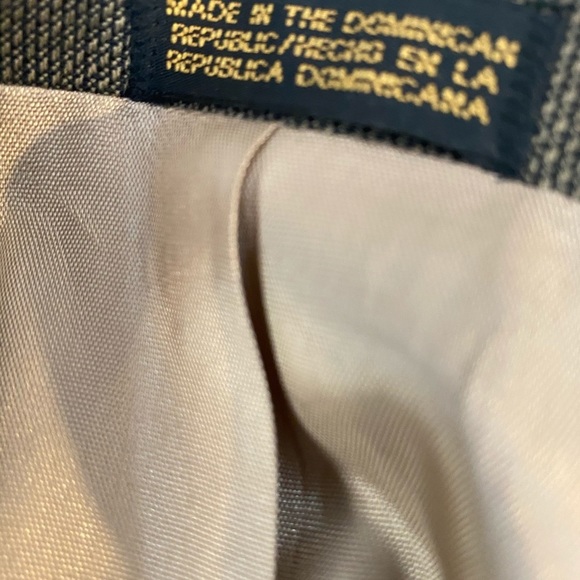 J. Ferrar 3 button suit coat and slacks 34x30 - Picture 14 of 15